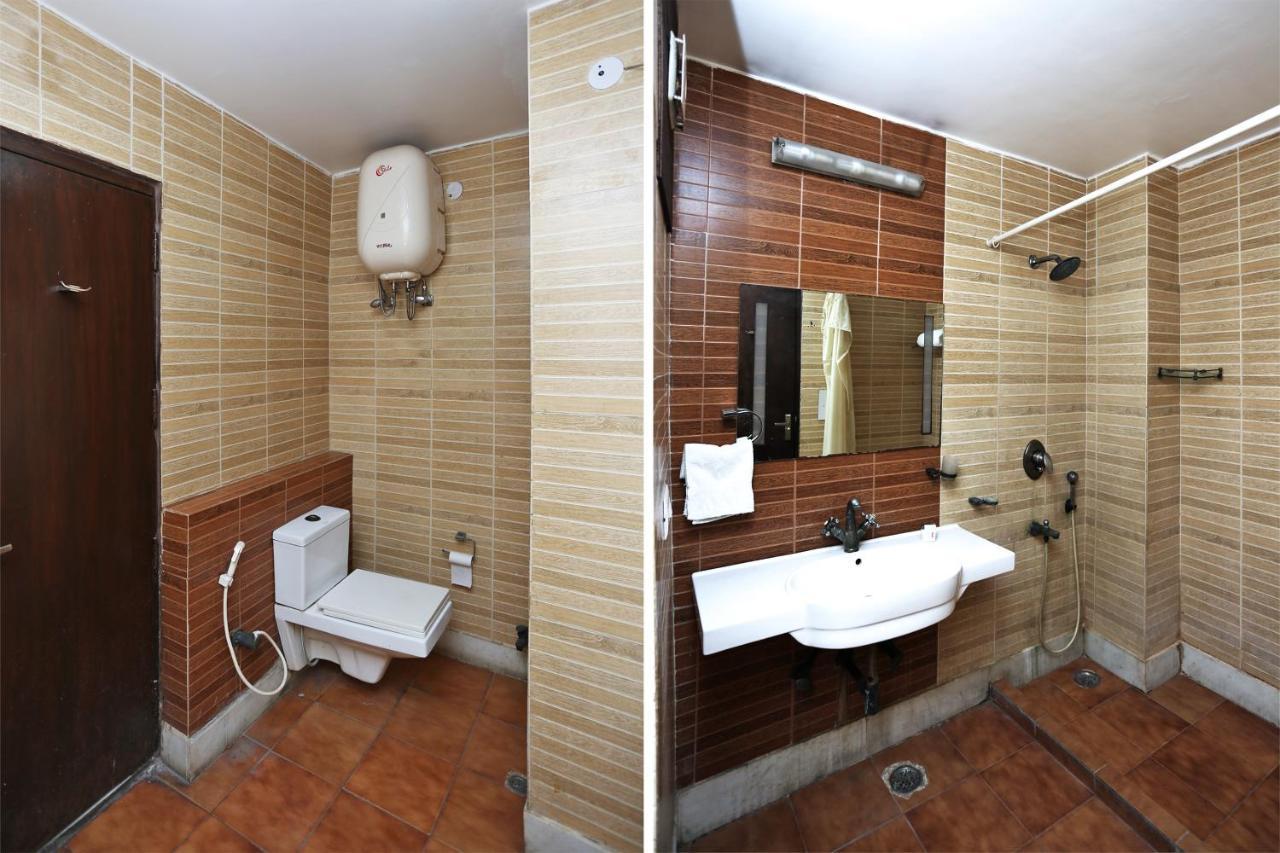 Hotel Palazzo Di Lara กาเซียบัด ภายนอก รูปภาพ
