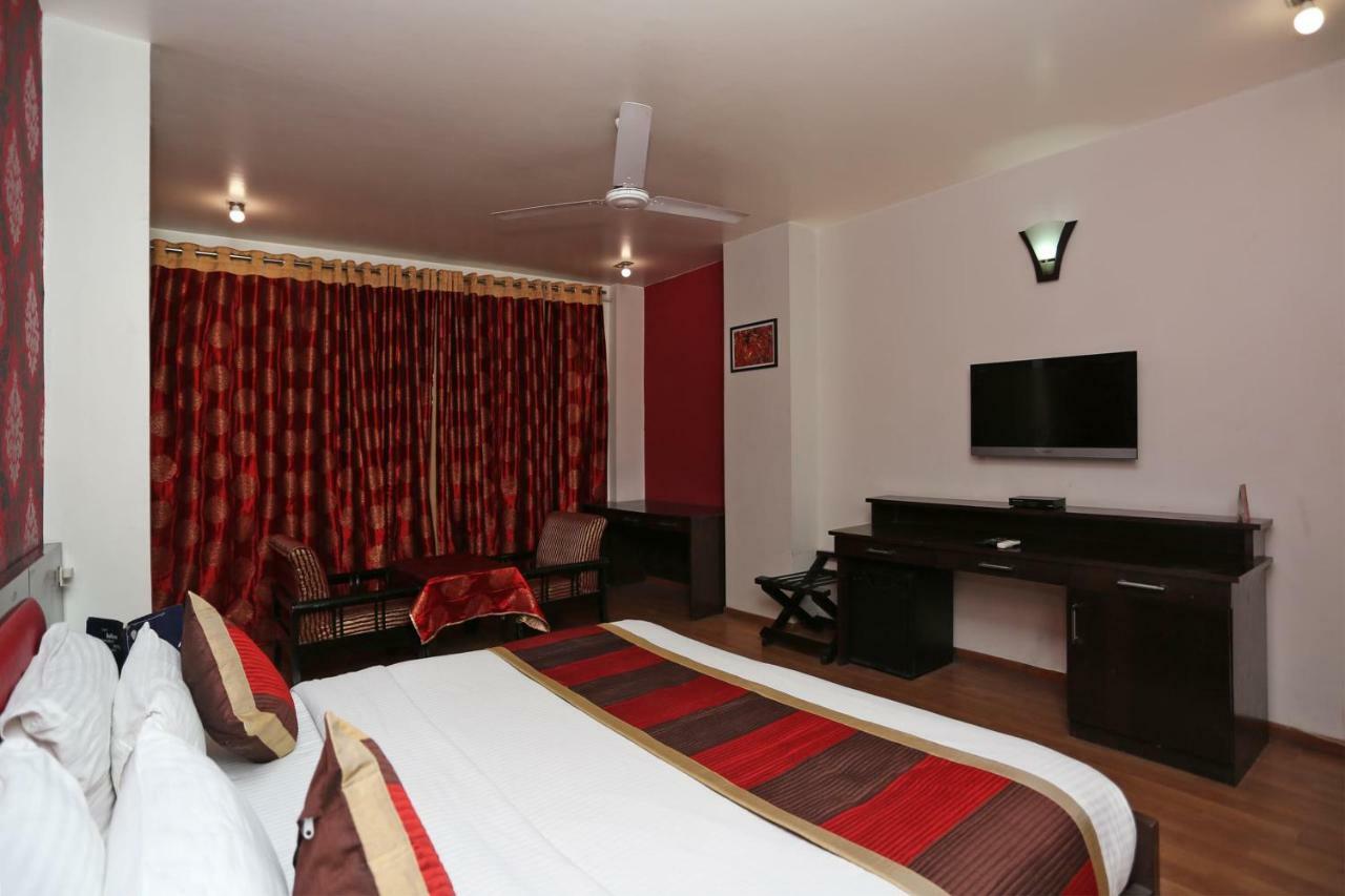 Hotel Palazzo Di Lara กาเซียบัด ภายนอก รูปภาพ